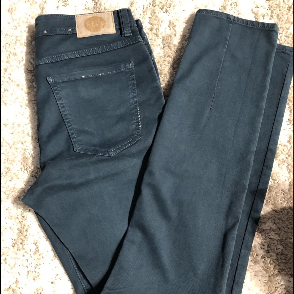 COPY - Men Blue NEUW JEANS. SIZE 34